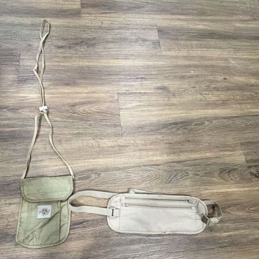 Eagle Creek Travel Gear Undercover Neck Stash and Hidden Money Belt Set